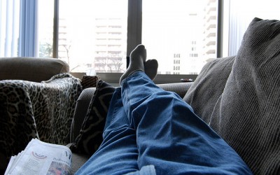 How To Stretch Out Your Jeans