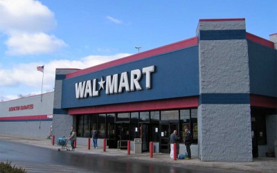 Wal-Mart Allowing Workers To Wear Denim