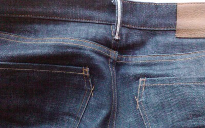 Tips to Preserve the Color of Your Jeans