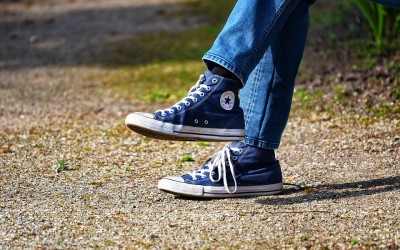 How to Keep Your Denim Jeans From Sagging and Falling Off