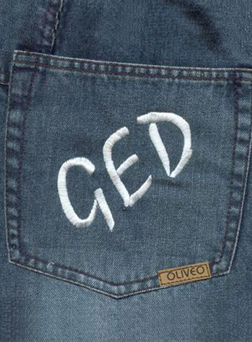 jeans with embroidered back pockets